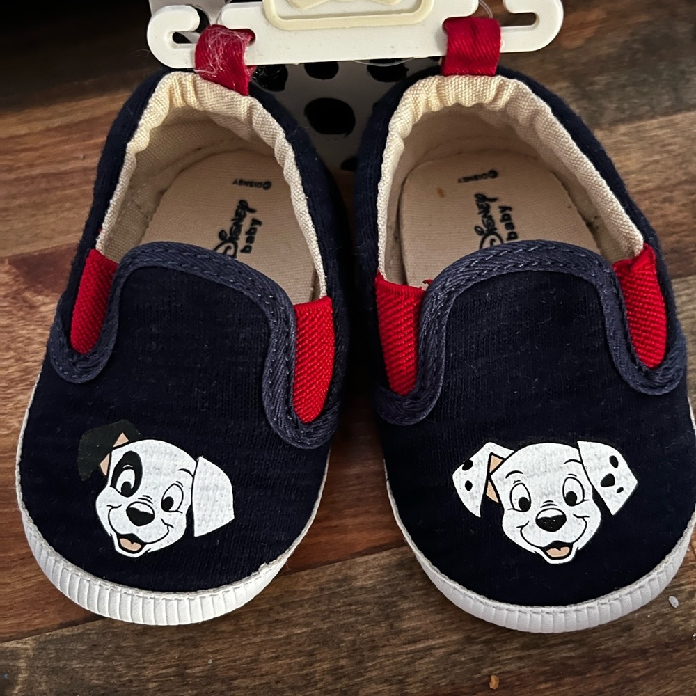 Disney Navy and Red Dalmatian Baby Slippers 6-12 mo - Picture 2 of 7